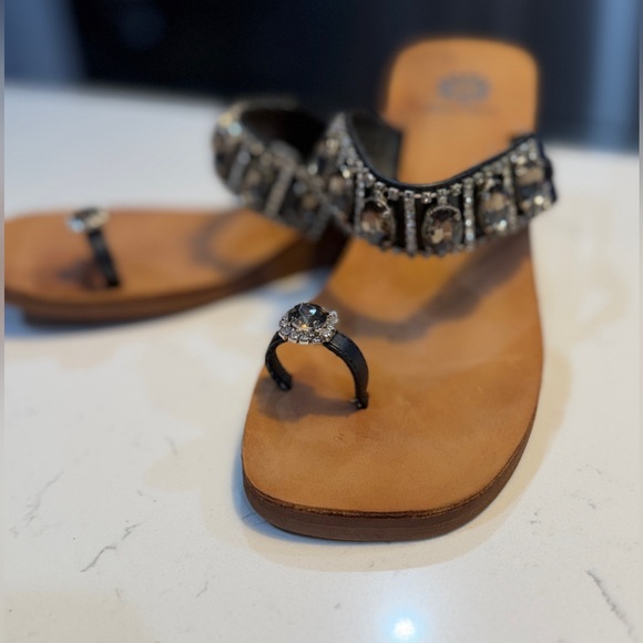 Yellow Box Leather Upper Rhinestone Embellished Sandals Boho chic Women Size 8.5 - Picture 2 of 11